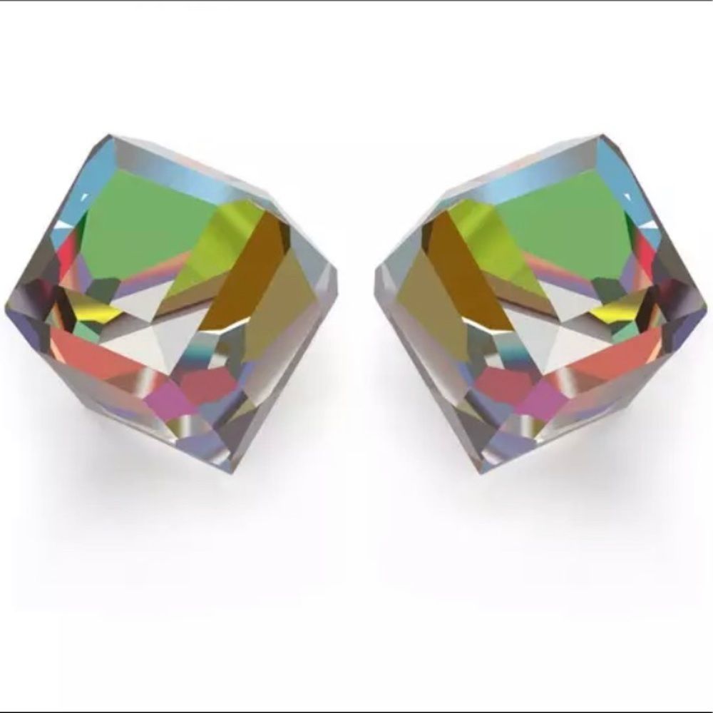 Hypoallergenic Cube faceted Crystal Earrings NEW